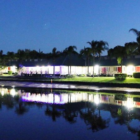 Maroochy Waterfront Motel Sunshine Coast Exterior photo