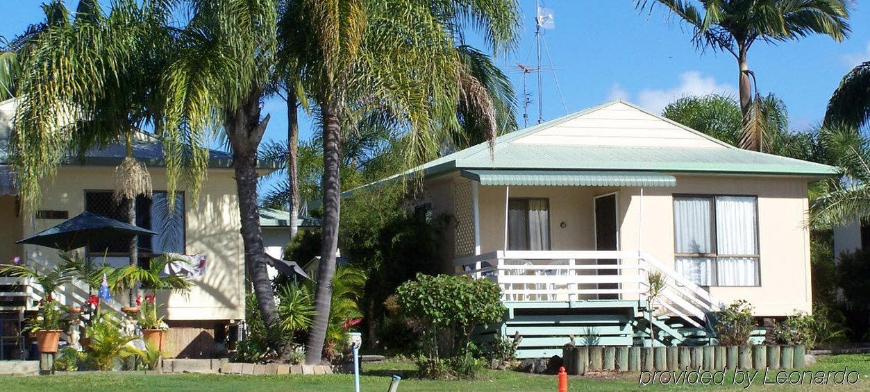 Maroochy Waterfront Motel Sunshine Coast Exterior photo
